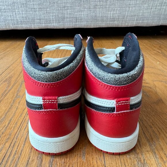 Have one to sell? Sell now Jordan 1 Retro High OG Chicago Lost and Found (PS) - Picture 5 of 8